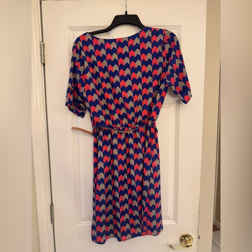 Everly Multicolor Chevron Dress - Picture 4 of 6